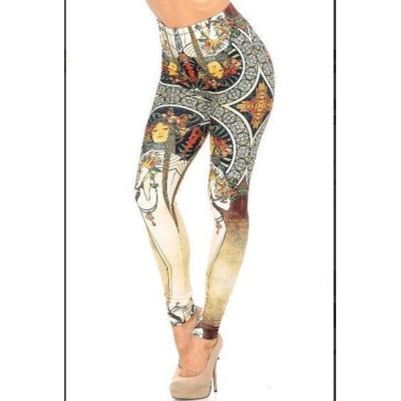 Plus Size Women Plus Size Creamy Soft Gaia Mucha Leggings - Picture 5 of 7